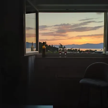 Sunset City Apartment Split